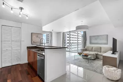 300 S Biscayne Blvd #T-2416, Miami, FL 33131 - Photo 4
