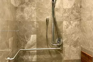 16385 Biscayne Blvd, North Miami Beach, FL 33160 - Photo 24