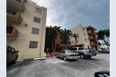 677 SW 9th Ave #205, Miami, FL 33130 - Photo 2