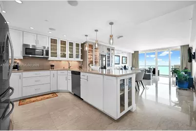 5601 Collins Ave #903, Miami Beach, FL 33140 - Photo 1