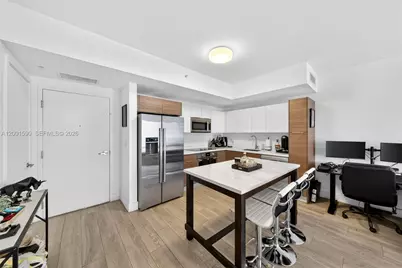 1010 SW 2nd Ave #1605, Miami, FL 33130 - Photo 4