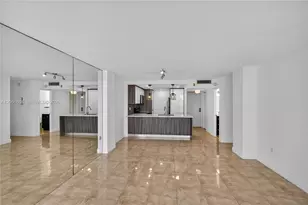 600 NE 36th St, Miami, FL 33137 - Photo 10