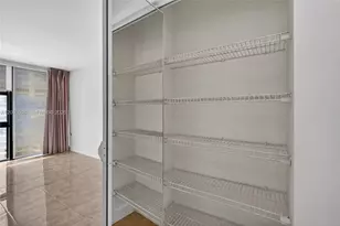 600 NE 36th St, Miami, FL 33137 - Photo 30