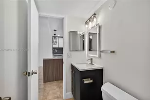 600 NE 36th St, Miami, FL 33137 - Photo 28
