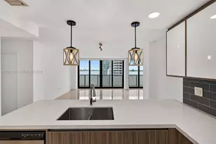 600 NE 36th St, Miami, FL 33137 - Photo 20