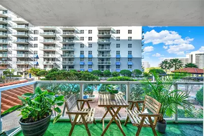 5077 NW 7th St #508, Miami, FL 33126 - Photo 6