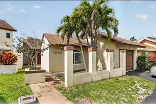 7010 SW 103rd Pl, Miami, FL 33173 - Photo 1
