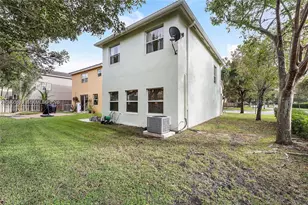 1975 SE 14th St, Homestead, FL 33035 - Photo 14