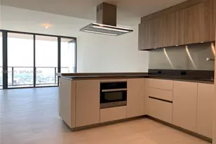 1000 Brickell Plaza, Miami, FL 33131 - Photo 2