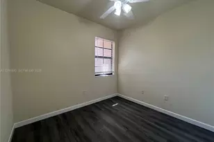8913 W 35th Way, Hialeah, FL 33018 - Photo 6