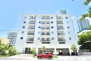481 NE 29th St, Miami, FL 33137 - Photo 2