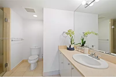 20000 E Country Club Dr #314, Aventura, FL 33180 - Photo 20