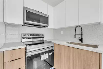 1611 NE 50th Ct #5, Fort Lauderdale, FL 33334 - Photo 4