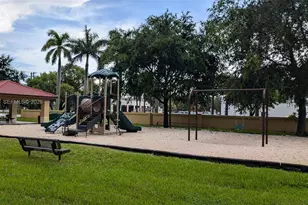 213 E Forest Oak Cir, Davie, FL 33325 - Photo 42