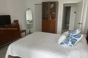 100 Bayview Dr, Sunny Isles Beach, FL 33160 - Photo 20