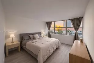 16565 NE 26th Ave, North Miami Beach, FL 33160 - Photo 12