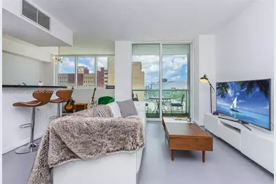 244 Biscayne Blvd #502, Miami, FL 33132 - Photo 2