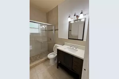 1560 NW 25th Ave #1, Miami, FL 33125 - Photo 16