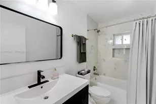 9771 Martinique Dr, Cutler Bay, FL 33189 - Photo 14