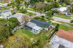 9771 Martinique Dr, Cutler Bay, FL 33189 - Photo 28
