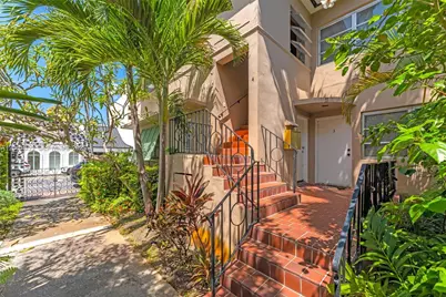 28 Almeria Ave #4, Coral Gables, FL 33134 - Photo 2