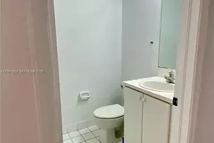 8261 NW 107 Ct, Doral, FL 33178 - Photo 24