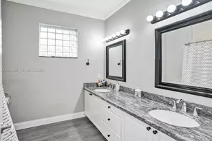 9921 NW 60th Pl, Parkland, FL 33076 - Photo 16