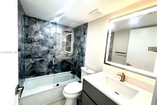 770 Claughton Island Dr, Miami, FL 33131 - Photo 6