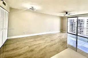 770 Claughton Island Dr, Miami, FL 33131 - Photo 2