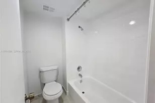 310 Racquet Club Rd, Weston, FL 33326 - Photo 28