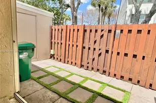 6109 NW 171st St, Hialeah, FL 33015 - Photo 22