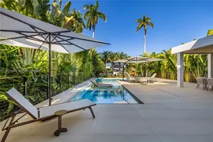 707 NE 77th St, Miami, FL 33138 - Photo 8