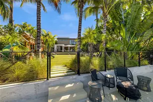 707 NE 77th St, Miami, FL 33138 - Photo 24