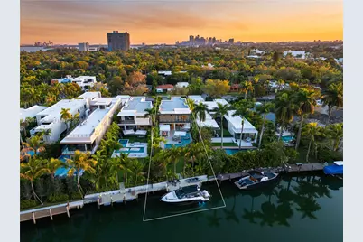 707 NE 77th St, Miami, FL 33138 - Photo 2