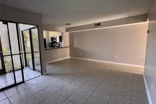 910 Constitution Dr, Homestead, FL 33034 - Photo 12