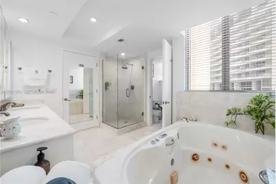 1331 Brickell Bay Dr #408, Miami, FL 33131 - Photo 8