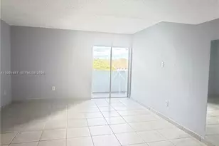 9375 Fontainebleau Blvd, Miami, FL 33172 - Photo 42