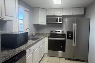 9375 Fontainebleau Blvd, Miami, FL 33172 - Photo 4