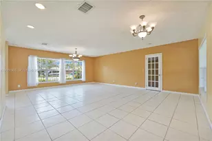 6895 SW 16th St, Miami, FL 33155 - Photo 12
