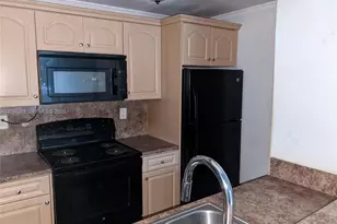7125 NW 186th St, Hialeah, FL 33015 - Photo 16