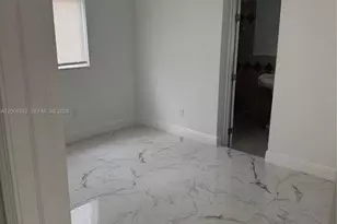 19710 NW 46th Ave, Miami Gardens, FL 33055 - Photo 8