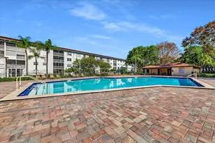 1200 SW 124th Terrace, Pembroke Pines, FL 33027 - Photo 4