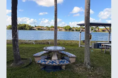 671 NE 195th St #208E, Miami, FL 33179 - Photo 34