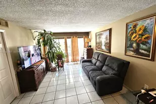 40 NW 87th Ave, Miami, FL 33172 - Photo 6