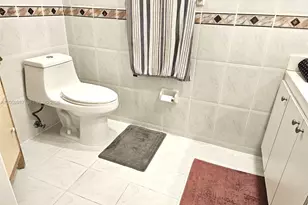 40 NW 87th Ave, Miami, FL 33172 - Photo 8