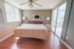 18000 N Bay Rd, Sunny Isles Beach, FL 33160 - Photo 12