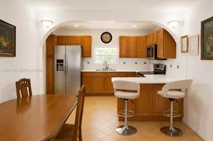 10820 NE 5th Ave, Miami, FL 33161 - Photo 4
