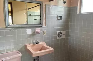10820 NE 5th Ave, Miami, FL 33161 - Photo 14