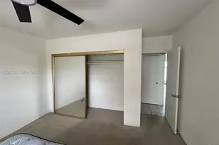 245 NE 191st St, Miami, FL 33179 - Photo 12