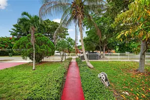 1936 Washington St, Hollywood, FL 33020 - Photo 2